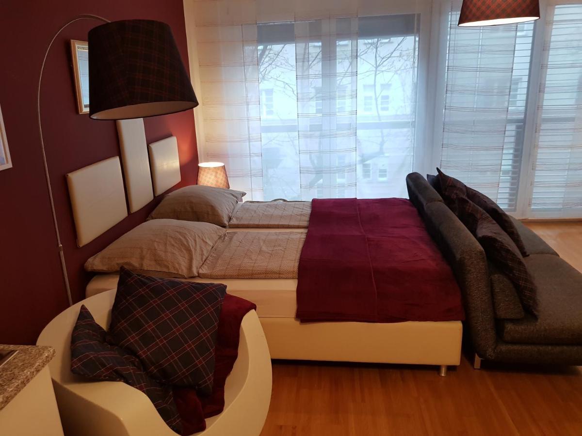 Bullsliving Kaisermuehlen Apartment Erni Next To Uno City Wina Bagian luar foto